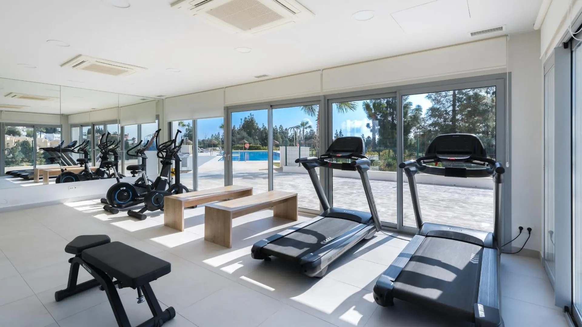 Aralia - 3-Bedroom Coastal Luxury Apartment In Mijas